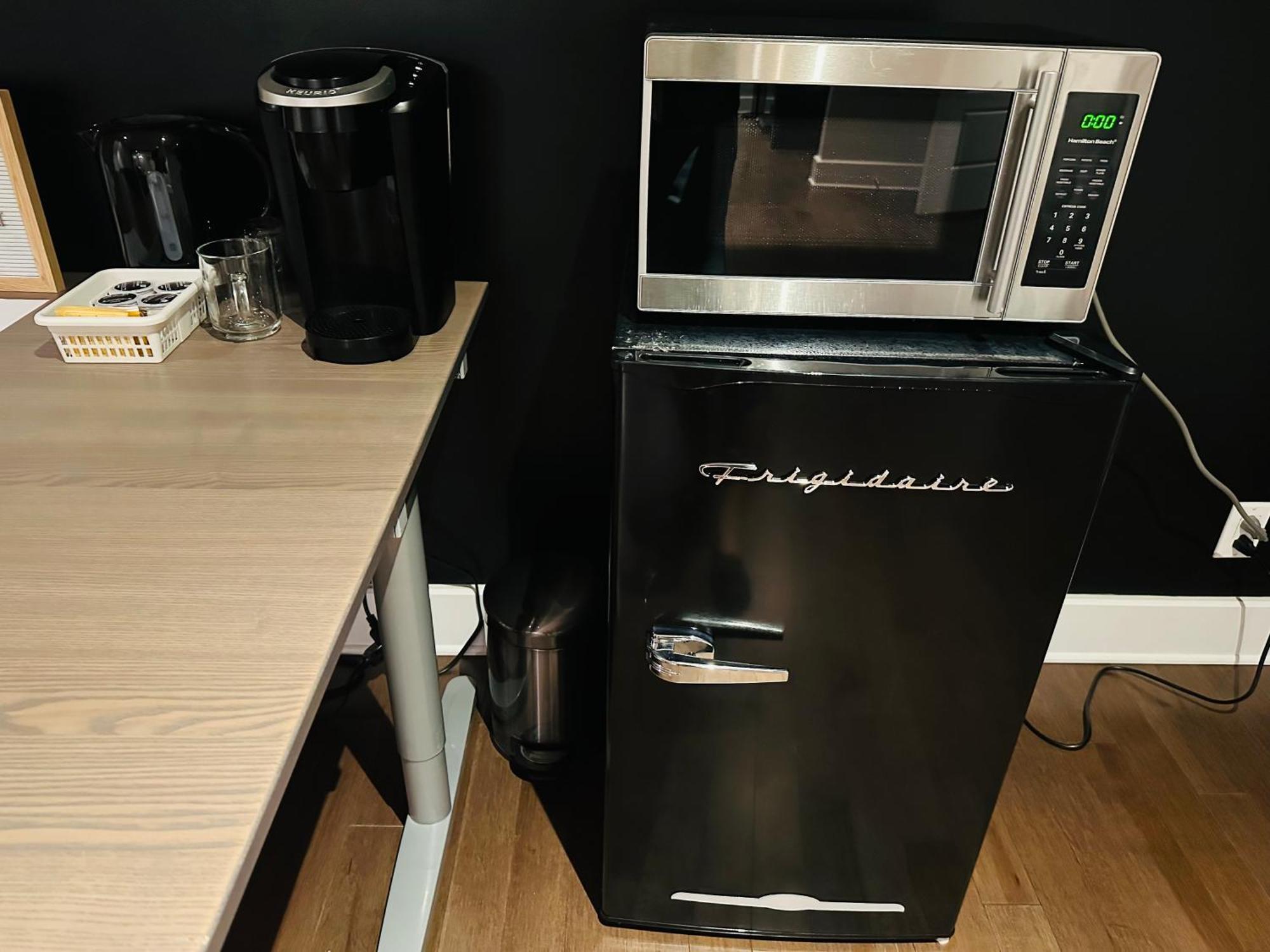 Urban Retreat - 2 Bedroom, 3 Beds, 6 Guests, Free Parking 롱게일 외부 사진